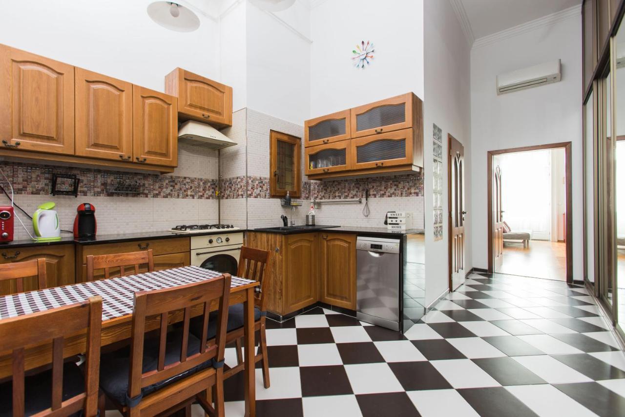 Grand Boulvard Apartment Budapeszt Zewnętrze zdjęcie